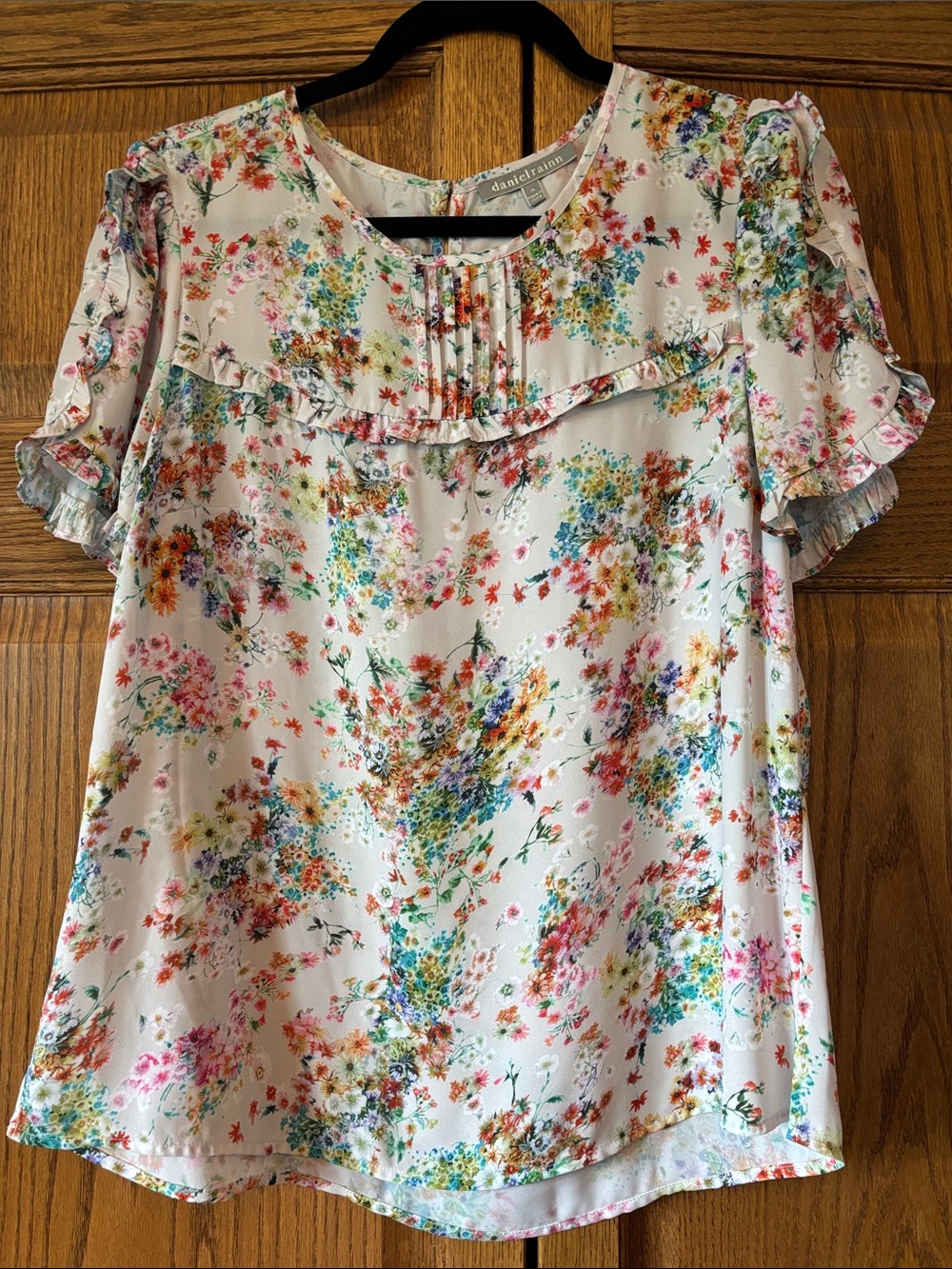 Daniel Rainn Floral Ruffle Short Sleeve Blouse in Cream and Multicolor
